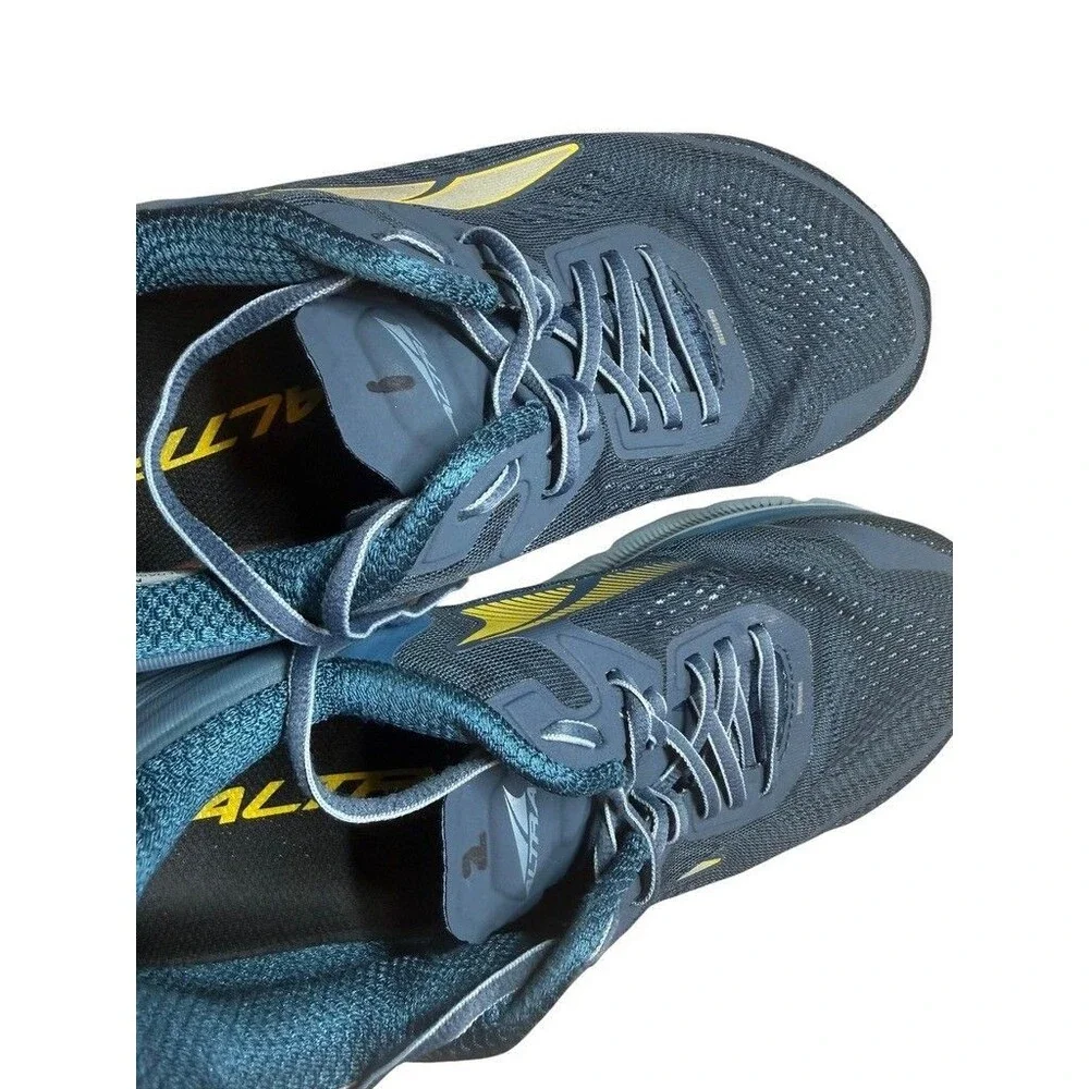 Mens Size 9.5 Running Shoes